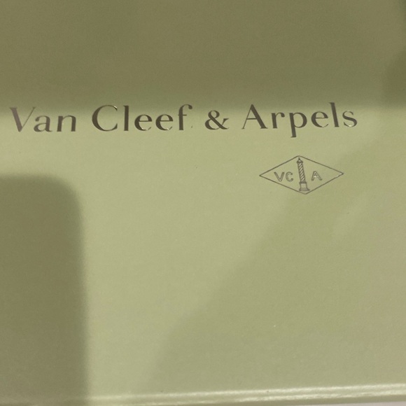 Van Cleef & Arpels Empty Box - Picture 3 of 14